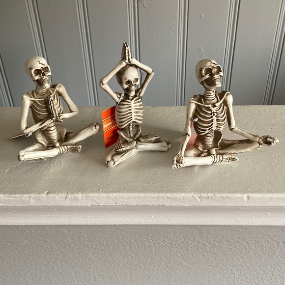 NWT Set of 3 Large Yoga Pose Skeleton Statues Decorations Set 🧘‍♀️🧘🧘‍♂️ - Picture 10 of 17